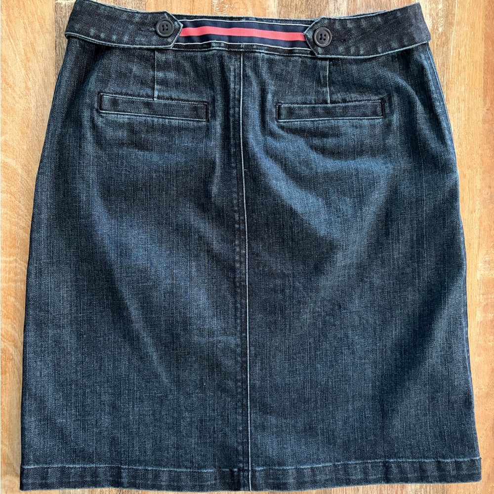 Talbots Dark Wash Denim Stretch Pencil Skirt Size 6 Gold Buckle Belt Accent - Picture 3 of 14